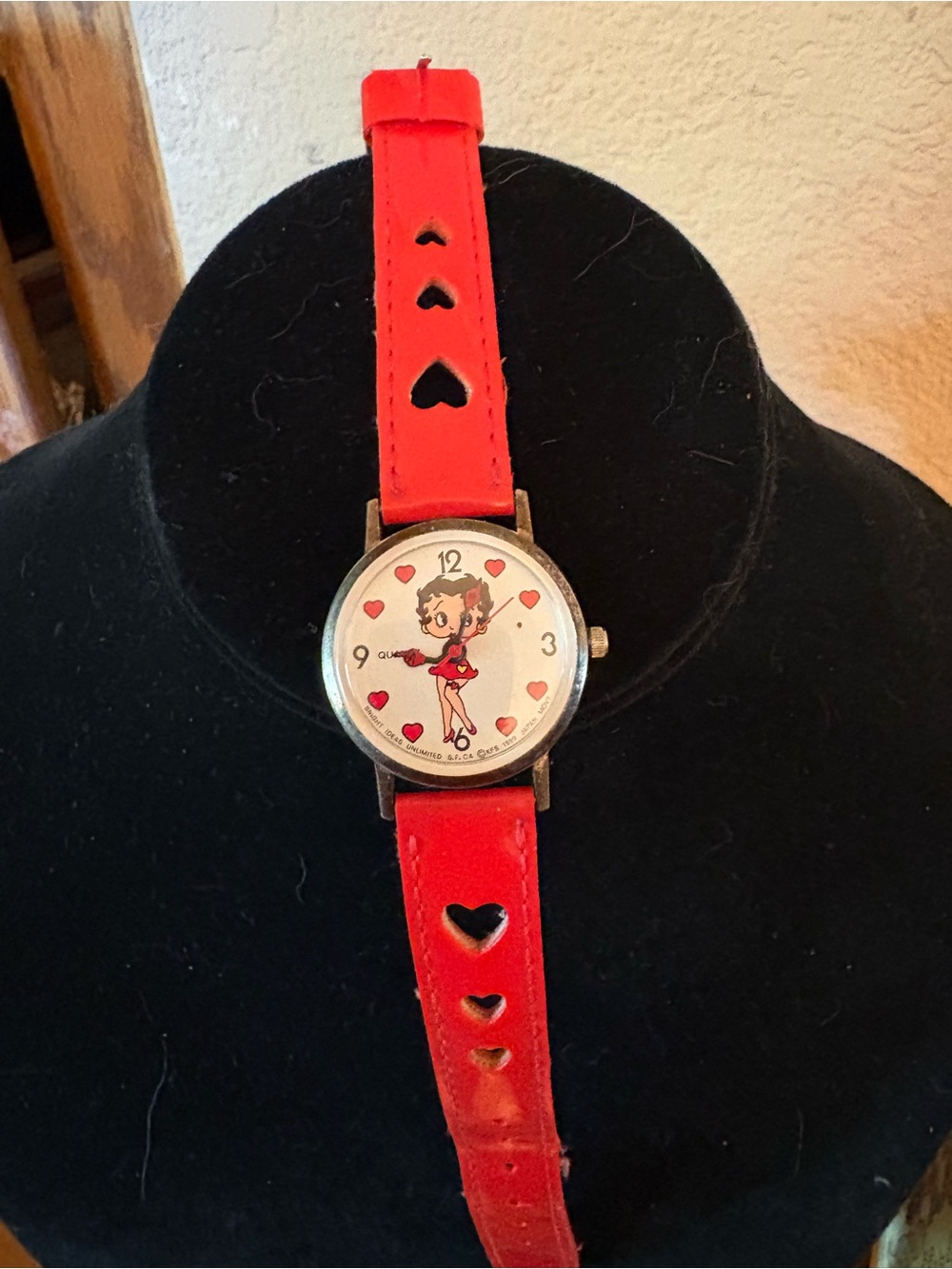 Vintage Betty Boop Watch Red Heart Strap working with new battery